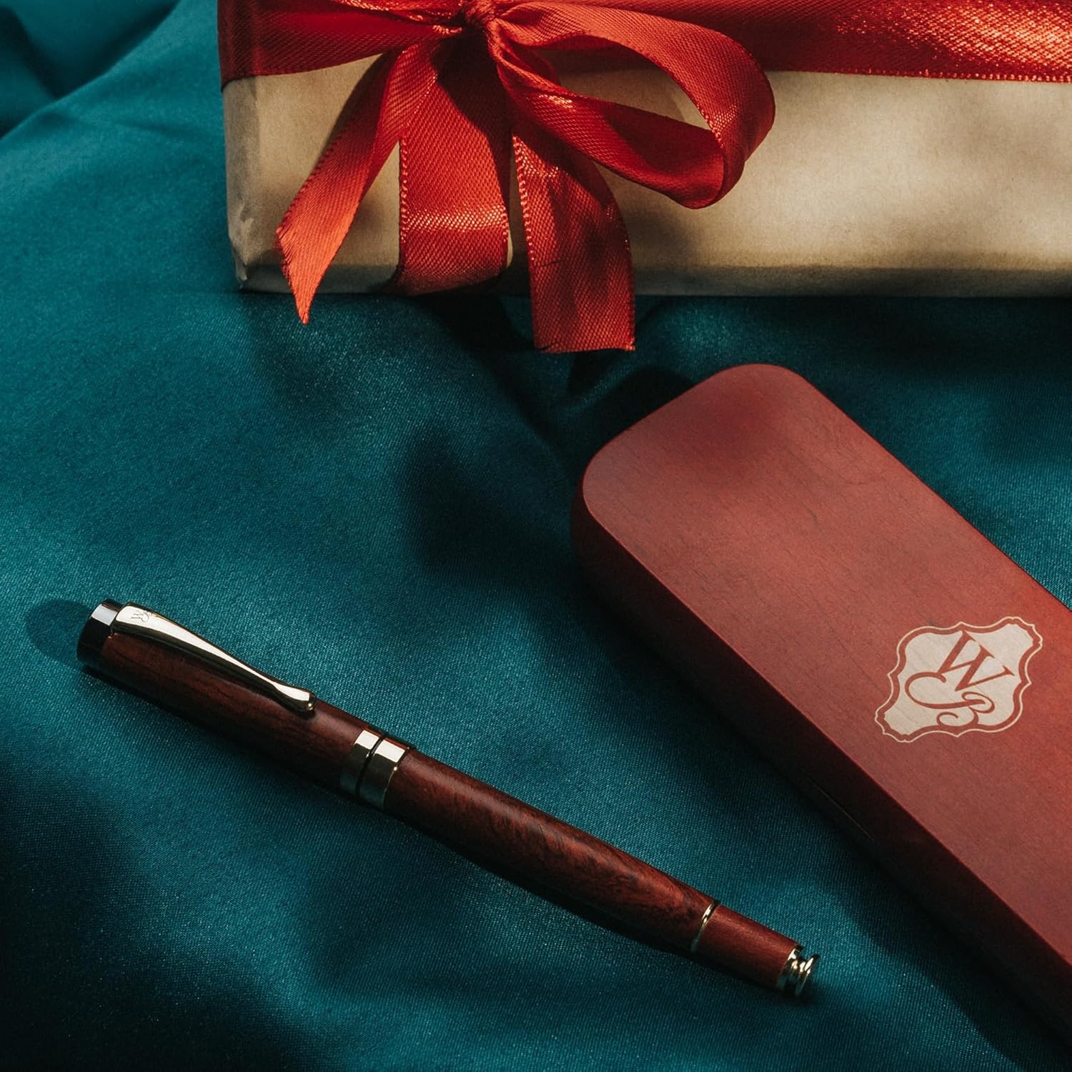 image:imageWordsworth amp Black Fountain Pen Set Rose Wood Luxury Bamboo Wood Medium Nib Includes 50 ml Pen Ink Red 6 Ink Cartridges Refill Converter and Premium Gift Case